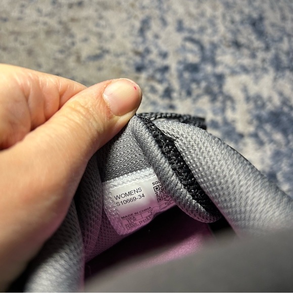 Saucony Black & Purple Excursion Tr1 Trail Running Shoes Size 11 Wide - Picture 9 of 9